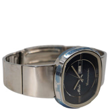 Load image into Gallery viewer, MIDO Commander 1970 Day Date Men's Stainless Steel Watch Blue Dial 41MM