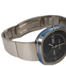 Load image into Gallery viewer, Mido Commander 1970 Day Date Men's Stainless Steel Watch Blue Dial 41MM