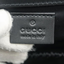 Load image into Gallery viewer, GUCCI Diaper GG Supreme Canvas Messenger Bag Black 495909