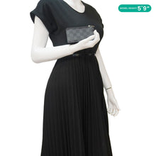 Load image into Gallery viewer, LOUIS VUITTON Damier Graphite Coin Card Holder Black