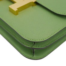 Load image into Gallery viewer, HERMES Constance 18 Epsom Leather Crossbody Bag Green