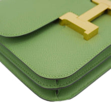 Load image into Gallery viewer, HERMES Constance 18 Epsom Leather Crossbody Bag Green