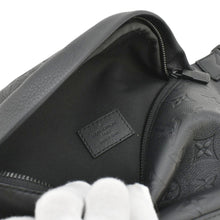 Load image into Gallery viewer, LOUIS VUITTON Empreinte Leather Bumbag Black