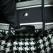 Load image into Gallery viewer, Christian Dior Fabric Shoulder Bag Black