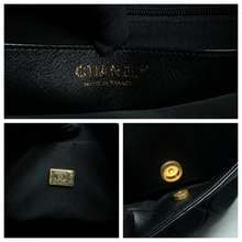 Load image into Gallery viewer, Chanel Leather Shoulder Bag Black