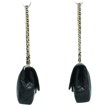 Load image into Gallery viewer, Chanel Leather Shoulder Bag Black