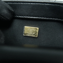 Load image into Gallery viewer, Chanel Leather Shoulder Bag Black