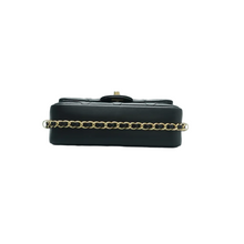 Load image into Gallery viewer, Chanel Leather Shoulder Bag Black