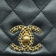 Load image into Gallery viewer, CHANEL Leather Shoulder Bag Black