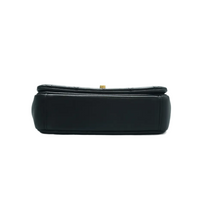 Load image into Gallery viewer, CHANEL Leather Shoulder Bag Black