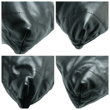Load image into Gallery viewer, Chanel Leather Shoulder Bag Black