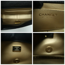 Load image into Gallery viewer, Chanel Leather Shoulder Bag Black