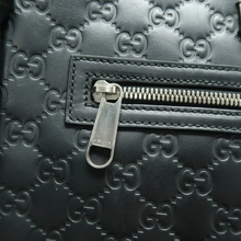 Load image into Gallery viewer, GUCCI Leather Shoulder Bag Black