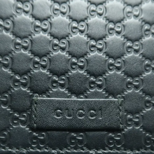 Load image into Gallery viewer, GUCCI Leather Shoulder Bag Black