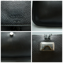 Load image into Gallery viewer, GUCCI Leather Shoulder Bag Black