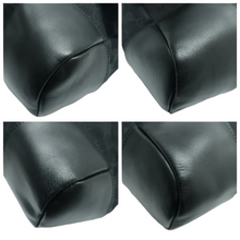 Load image into Gallery viewer, Gucci Leather Shoulder Bag Black