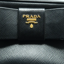 Load image into Gallery viewer, PRADA Leather Shoulder Bag Black