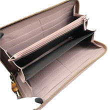Load image into Gallery viewer, Gucci Vintage Web Rania Zip Around Monogram Cellarius Calfskin Wallet Beige
