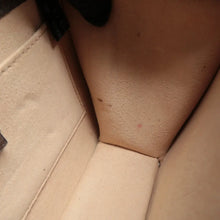 Load image into Gallery viewer, GUCCI Leather Shoulder Bag Brown