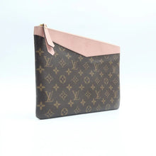 Load image into Gallery viewer, LOUIS VUITTON Daily Monogram Canvas Clutch Bag Bicolor