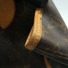 Load image into Gallery viewer, Louis Vuitton Neverfull Monogram Canvas Shoulder Bag Brown