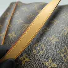 Load image into Gallery viewer, LOUIS VUITTON Totally Monogram Canvas Shoulder Bag Brown