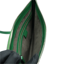 Load image into Gallery viewer, GUCCI Leather Shoulder Bag Green