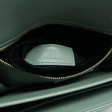 Load image into Gallery viewer, Yves Saint Laurent Leather Shoulder Bag Green