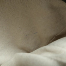 Load image into Gallery viewer, GUCCI Leather Shoulder Bag Grey