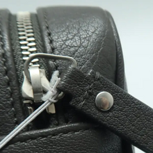 Load image into Gallery viewer, Yves Saint Laurent Leather Crossbody bag Grey