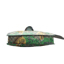 Load image into Gallery viewer, Gucci Bengal Tiger GG Supreme Tote Brown