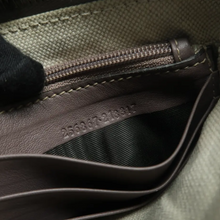 Load image into Gallery viewer, Gucci Guccissima Leather Clutch Bag Brown