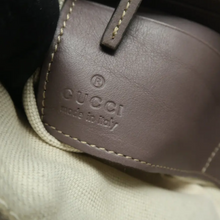 Load image into Gallery viewer, Gucci Guccissima Leather Clutch Bag Brown