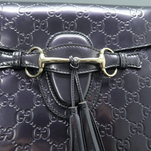 Load image into Gallery viewer, GUCCI Emily Patent Leather Shoulder Bag Purple