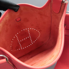 Load image into Gallery viewer, HERMES Evelyne Leather Shoulder bag Red