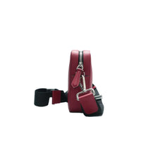 Load image into Gallery viewer, FENDI Leather Shoulder Bag Red