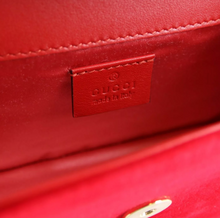 Load image into Gallery viewer, Gucci Broadway Rope Strap Velvet Crossbody Bag Red