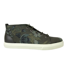 Load image into Gallery viewer, Gucci Floral Fabric Lace-up Sneaker Green