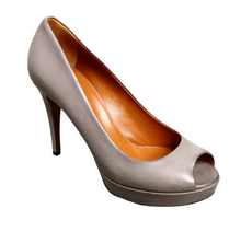 Load image into Gallery viewer, GUCCI Leather Open-Toe Pump Light Grey 38.5/US 8.5