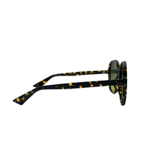 Load image into Gallery viewer, Gucci Havana Acetate Sunglasses Green