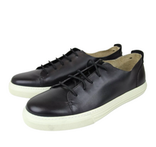 Load image into Gallery viewer, Gucci Men Leather Lace-up Sneaker Black