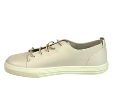 Load image into Gallery viewer, Gucci Leather Lace-up Sneaker White
