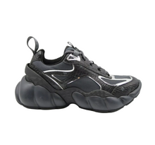 Load image into Gallery viewer, MCM Luft Canvas Low-top Sneaker Black