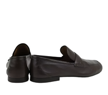Load image into Gallery viewer, Gucci Soft Leather Loafer Shoes Brown