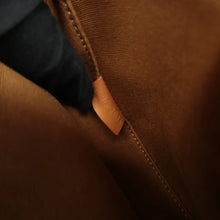 Load image into Gallery viewer, CELINE Besace Leather Crossbody Bag White