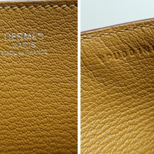 Load image into Gallery viewer, Hermès Leather Shoulder Bag Yellow