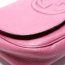 Load image into Gallery viewer, Gucci Soho Chain Leather Crossbody Medium Bag Purple
