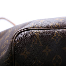 Load image into Gallery viewer, Louis Vuitton Neverfull GM Monogram Canvas Shoulder Bag Brown
