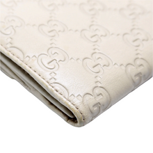 Load image into Gallery viewer, Gucci Guccissima Leather Long Wallet Cream
