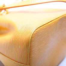 Load image into Gallery viewer, Louis Vuitton Noe EPI Petit Vintage Leather Shoulder Bag
